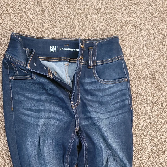 Women's Jeans Bundle - Picture 6 of 7